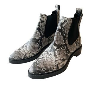 Treasure & Bond Gabriella Chelsea Boot Snakeskin